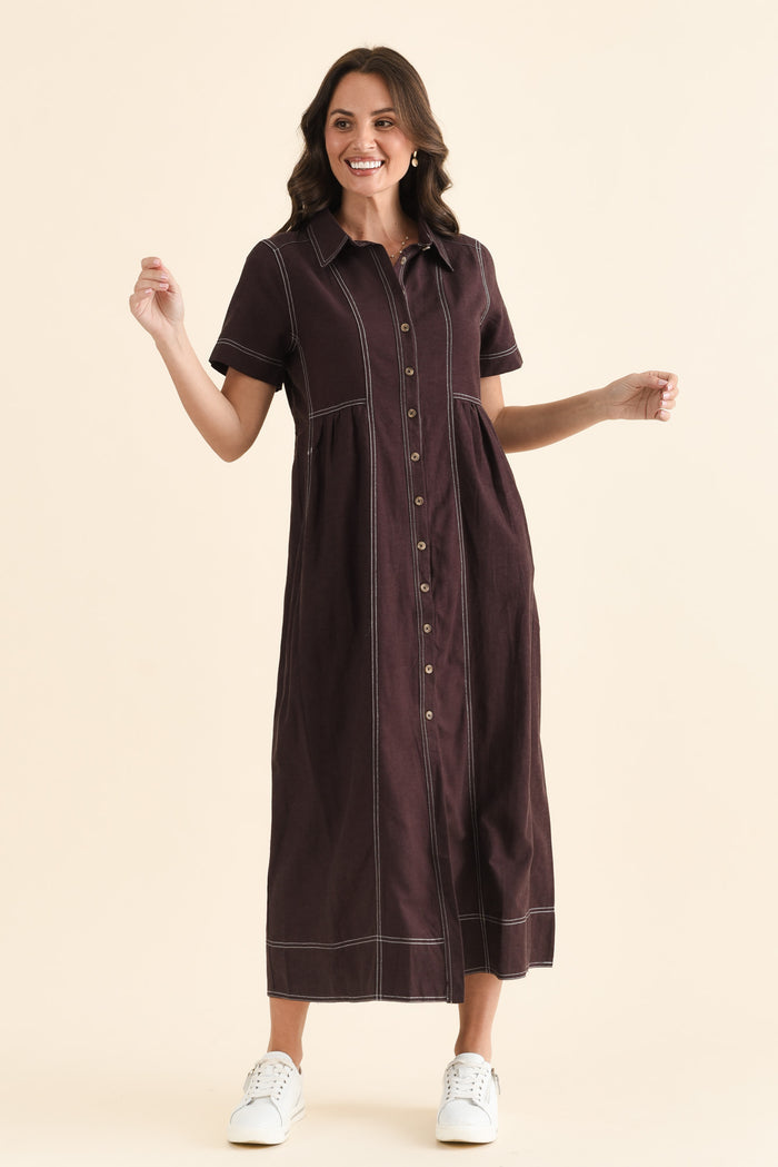 Gertrude Chocolate Contrast Pocket Dress,brunette model,Full Outfit,alt text|model:MJ