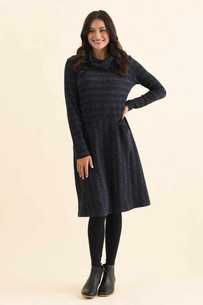 Grenadine Navy Cotton Knit Dress,Brunette model,alt text|model:Brontie