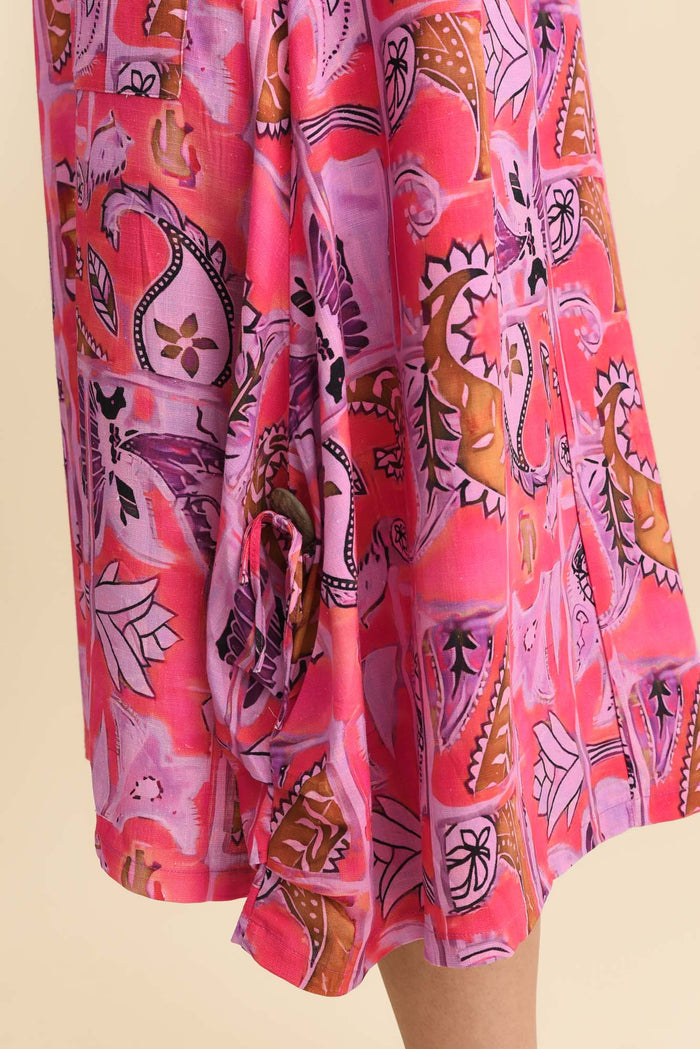 Hailee Pink Paisley Linen Cotton Dress,Brunette model,alt text|model:MJ