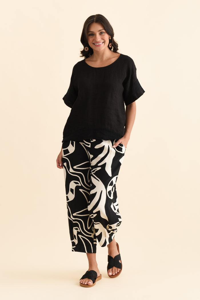 Hallie Black Palm Pocket Pants,Brunette model,alt text|model:Brontie