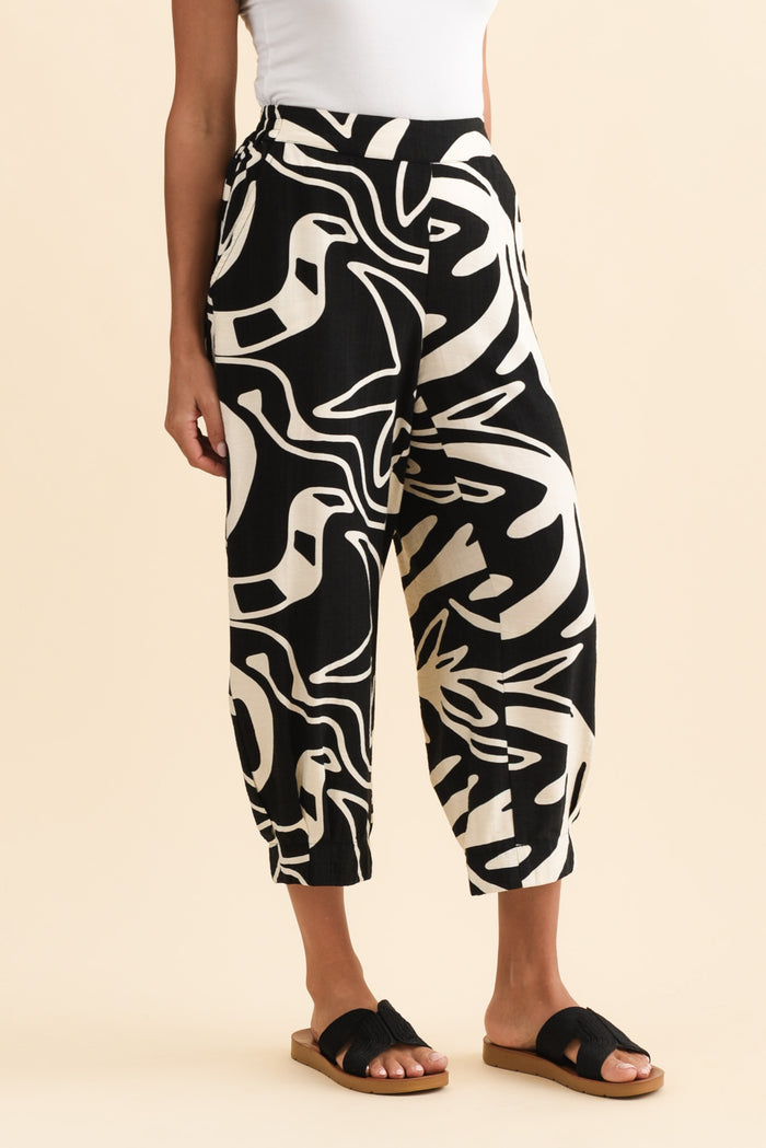 Hallie Black Palm Pocket Pants,Brunette model,alt text|model:Brontie