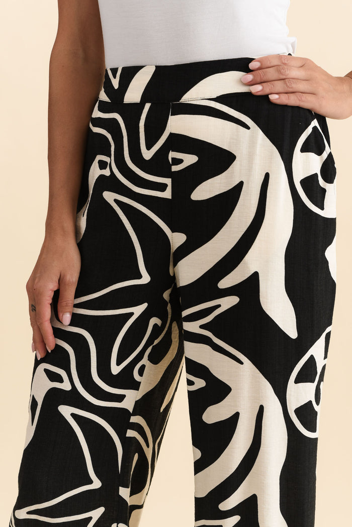 Hallie Black Palm Pocket Pants,Brunette model,alt text|model:Brontie