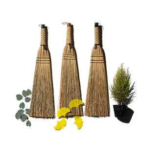 HAND BROOM - BEIGE
