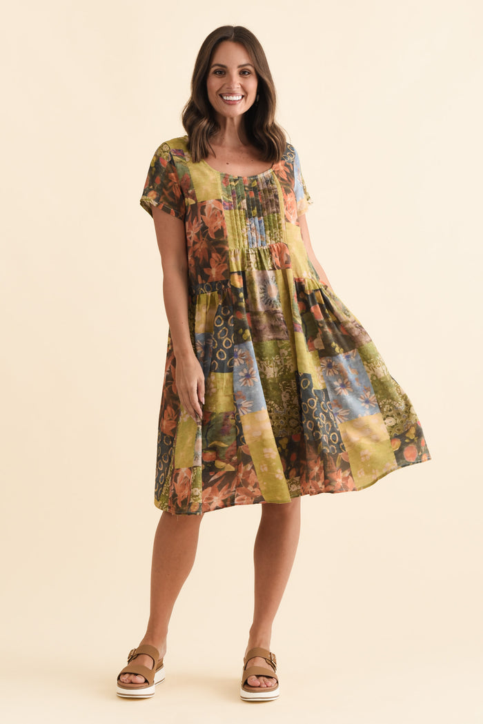Hanoi Green Mosaic Cotton Blend Dress,Brunette model,alt text|model:MJ