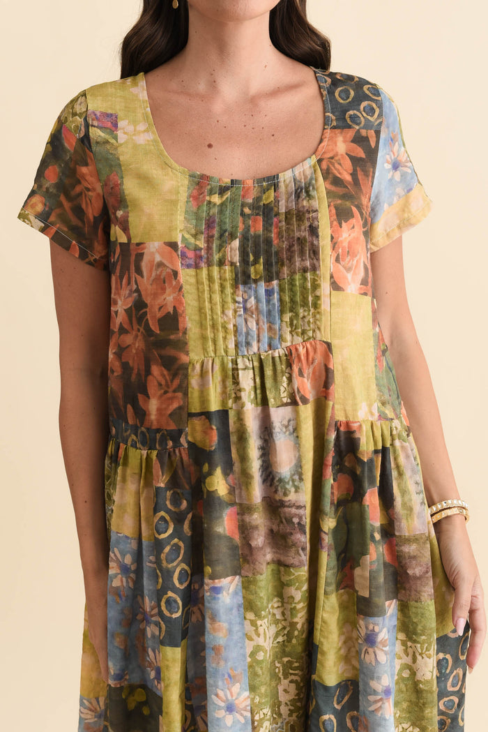 Hanoi Green Mosaic Cotton Blend Dress,Brunette model,alt text|model:MJ