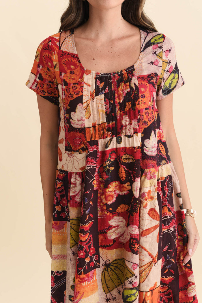 Hanoi Red Mosaic Cotton Blend Dress,Brunette model,alt text|model:MJ