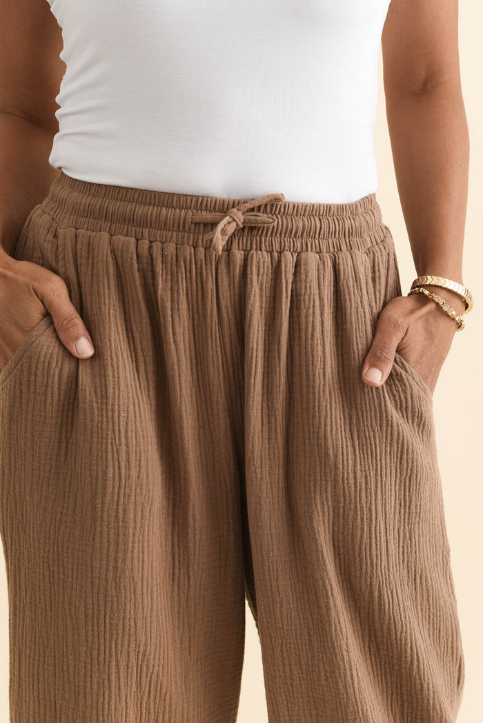 Harvey Mocha Cotton Cheesecloth Cropped Pants,Brunette model,alt text|model:Cara