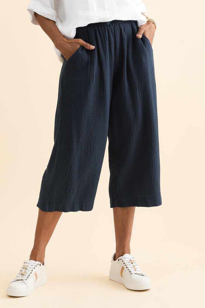 Harvey Navy Cotton Cheesecloth Cropped Pants,Brunette model,alt text|model:Cara
