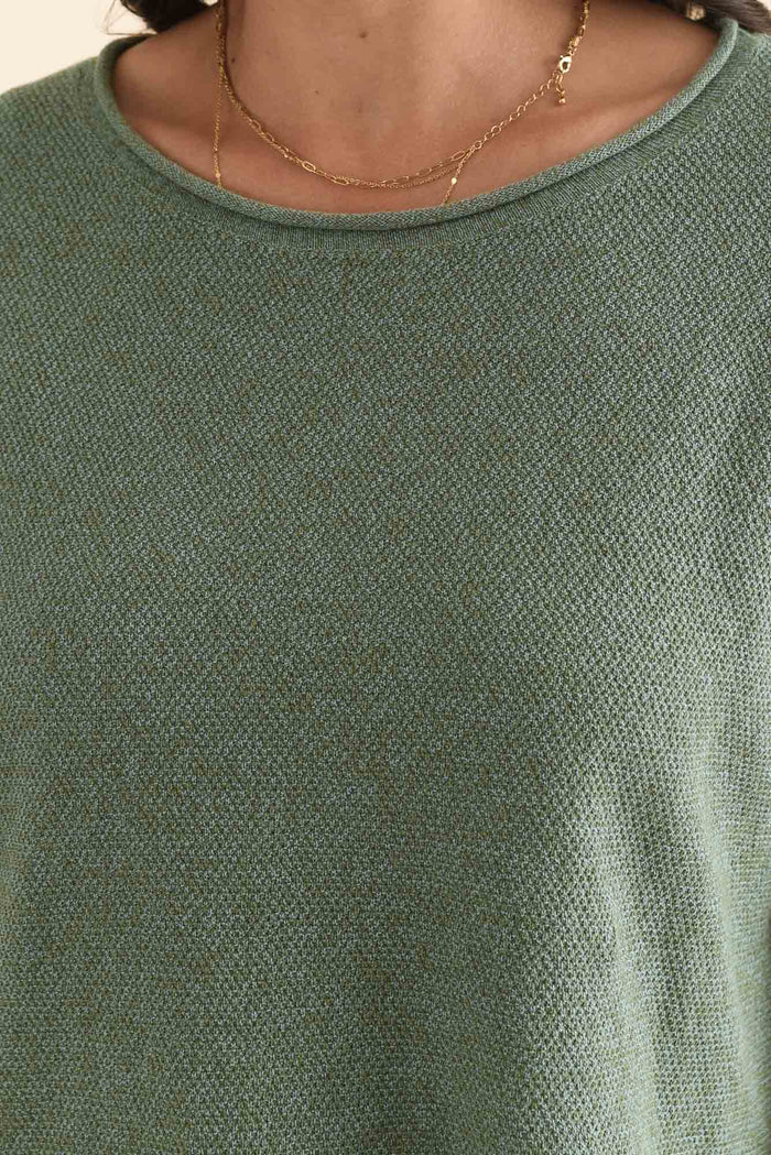 Henna Green Cotton Tee,Detail,Brunette model,alt text|model:Brontie