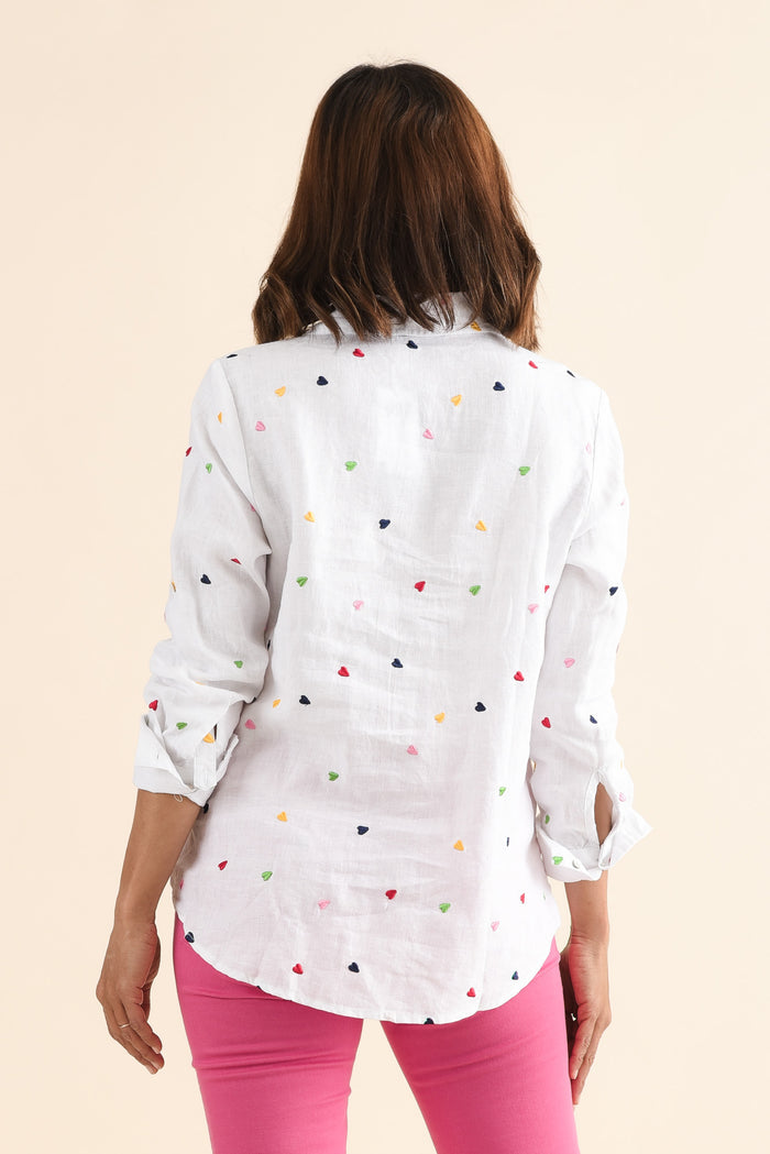 Henne White Heart Linen Shirt,Back,Brunette model,alt text|model:Cara