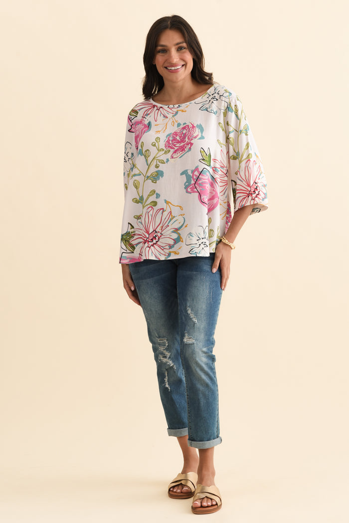 Hepburn White Blossom Linen Blend Top,Brunette model,alt text|model:Brontie