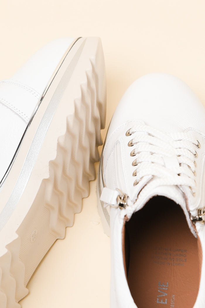 Hosting White Leather Platform Sneaker