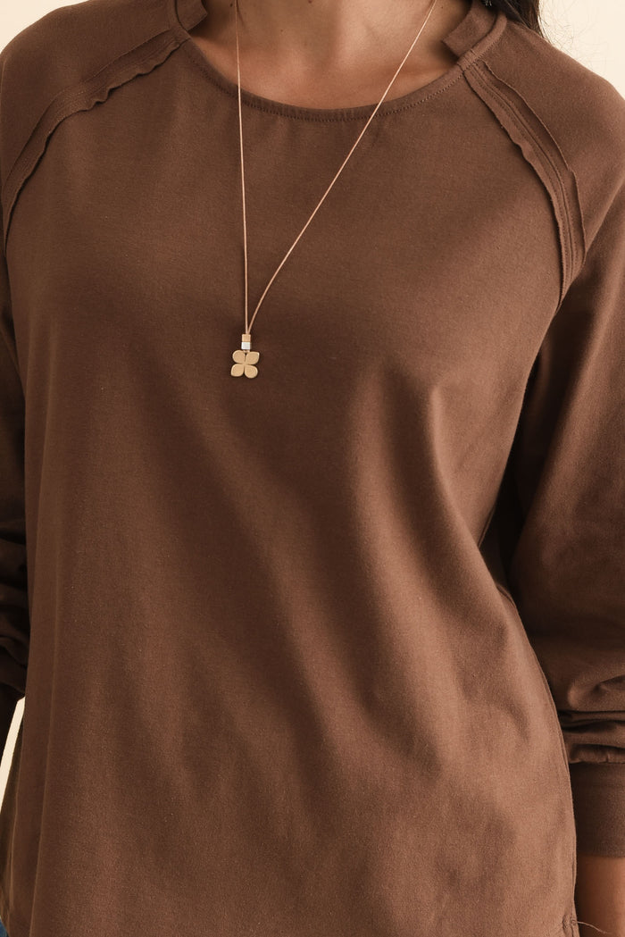 Indie Chocolate Cotton Long Sleeve Tee,Brunette model,alt text|model:Brontie