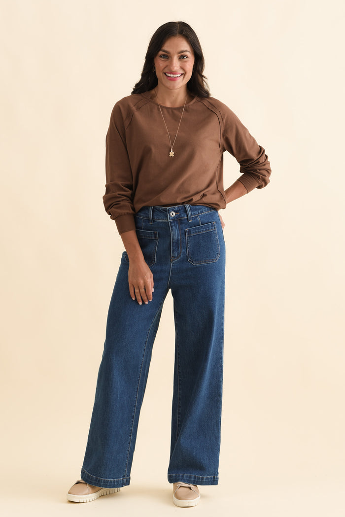 Indie Chocolate Cotton Long Sleeve Tee,Brunette model,alt text|model:Brontie