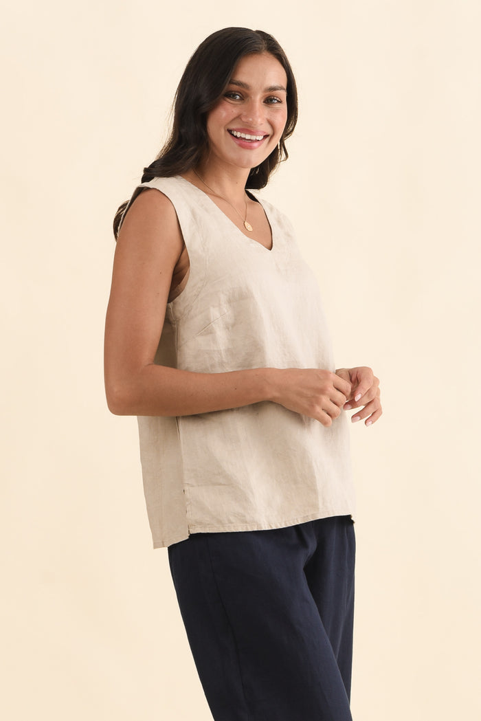 Inez Beige Linen Tank,Brunette model,alt text|model:Brontie