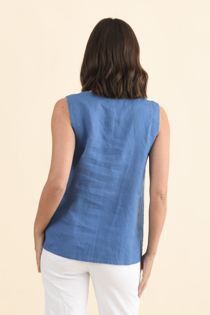 Inez Blue Linen Tank,Brunette model,alt text|model:MJ