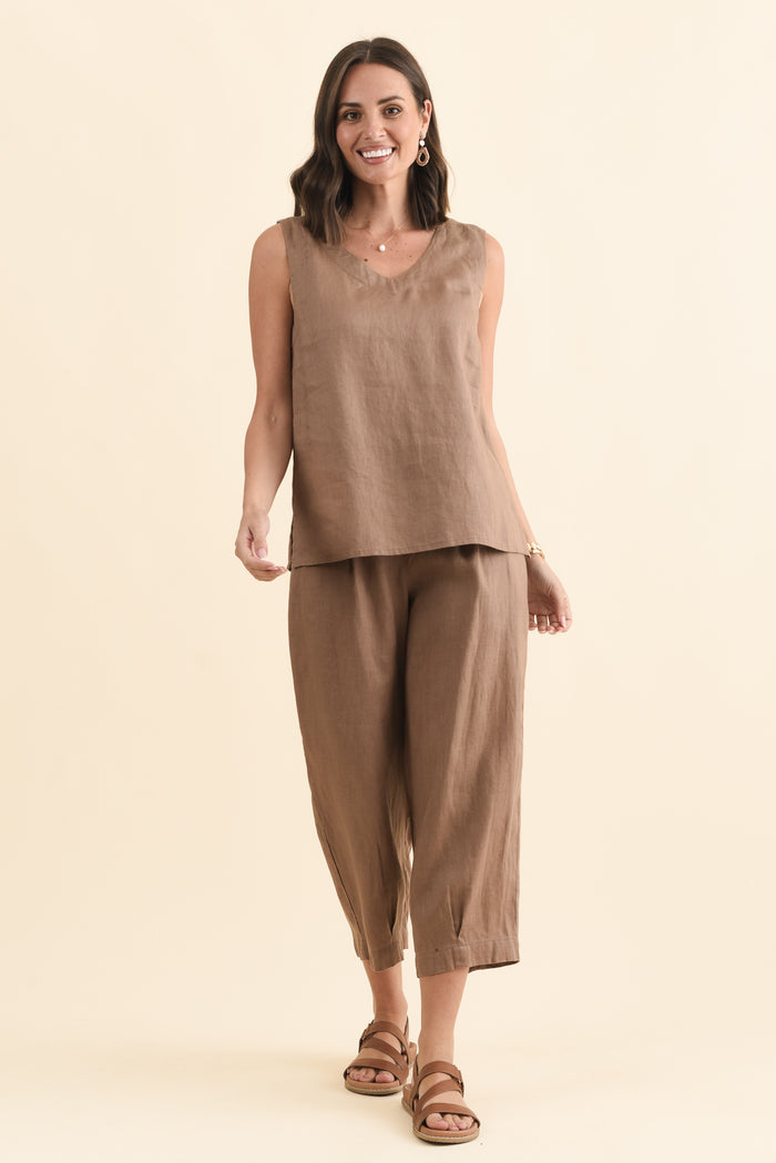 Inez Mocha Linen Tank,Brunette model,alt text|model:MJ