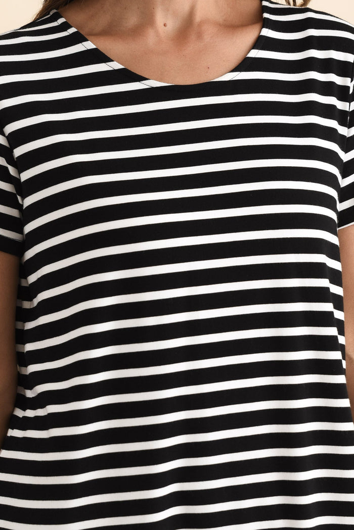 Janis Black Stripe Bamboo Tee,Brunette model,alt text|model:Cara