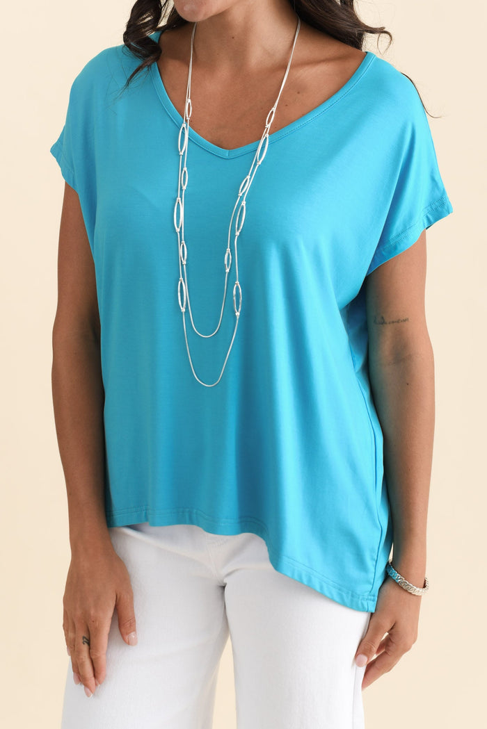 Jenner Blue V Neck Tee,Brunette model,alt text|model:Brontie