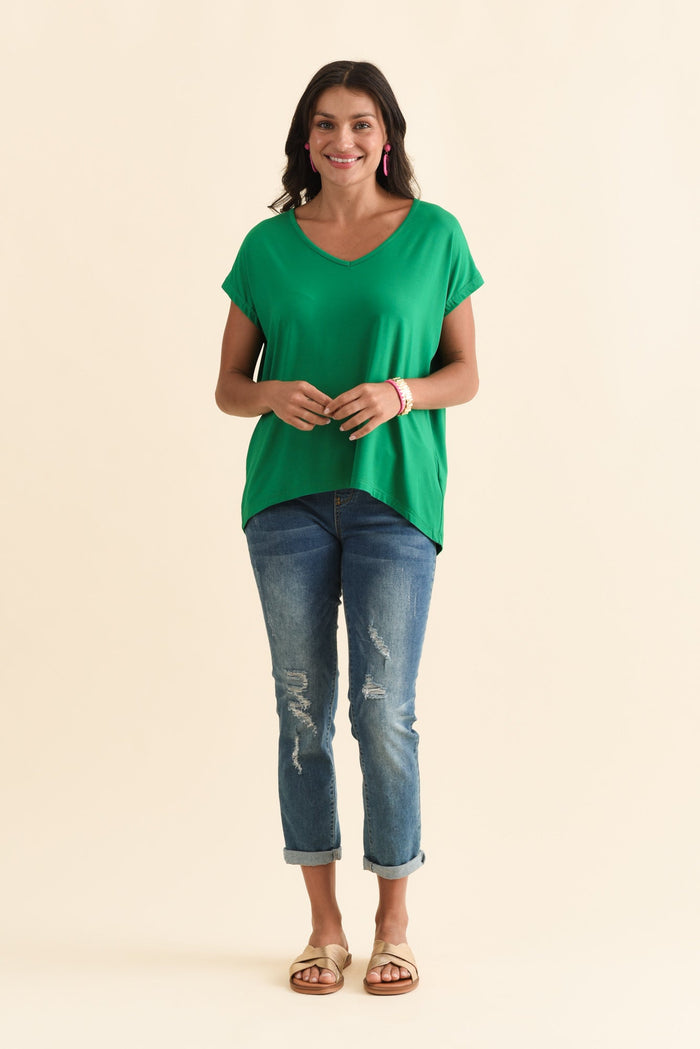 Jenner Green V Neck Tee,Brunette model,alt text|model:Brontie