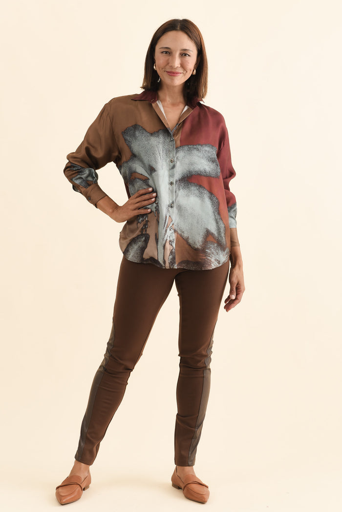 Jesse Chocolate Trim Stretch Leggings,Brunette model,alt text|model:Cara