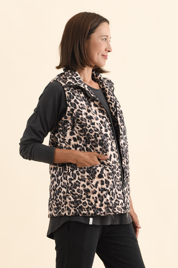 Johnny Brown Leopard Puffer Vest,Brunette model,alt text|model:Cara