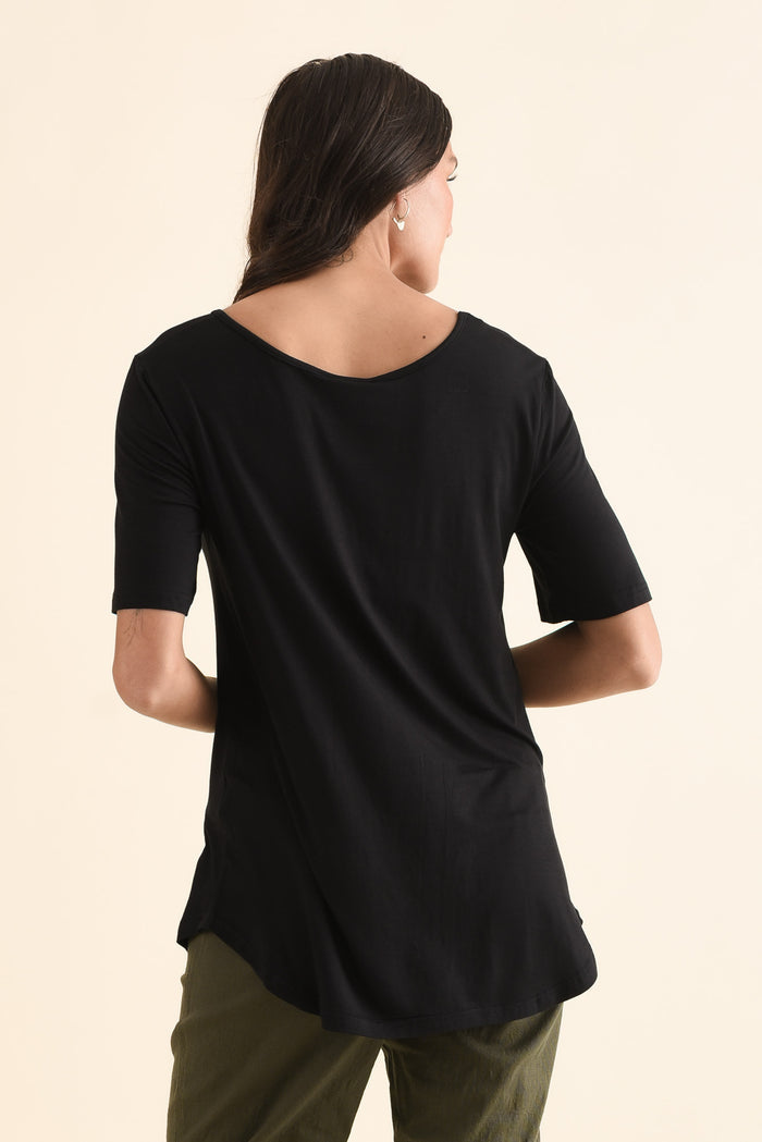 Josephine Black Scoop Neck Tee,Back,Brunette model,alt text|model:Brontie