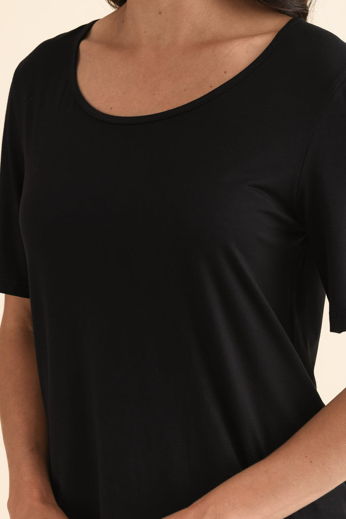 Josephine Black Scoop Neck Tee,Detail,Brunette model,alt text|model:Brontie