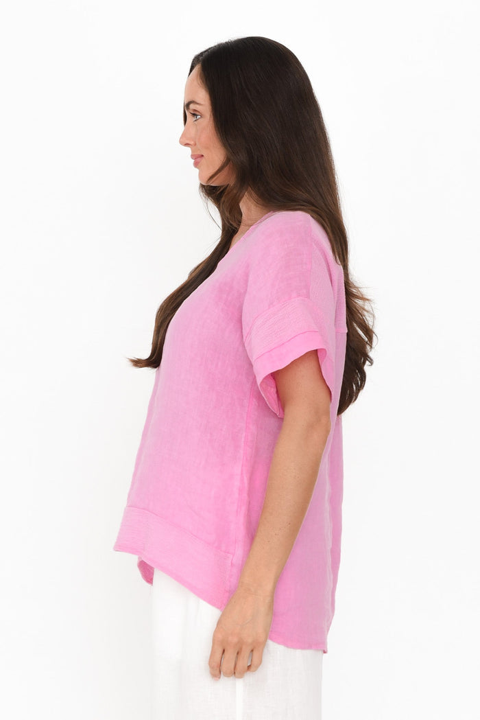 Kaya Pink Linen Top,Brunette model,alt text|model:Elouise