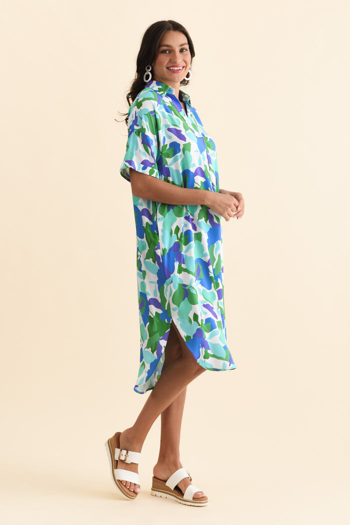 Kazi Green Garden Shirt Dress,Brunette model,alt text|model:Brontie