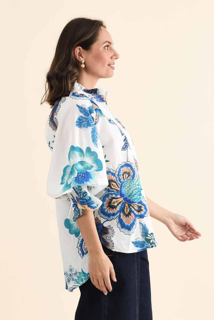 Kelis Blue Garden Linen Blend Shirt,brunette model,Side of Outfit,alt text|model:MJ