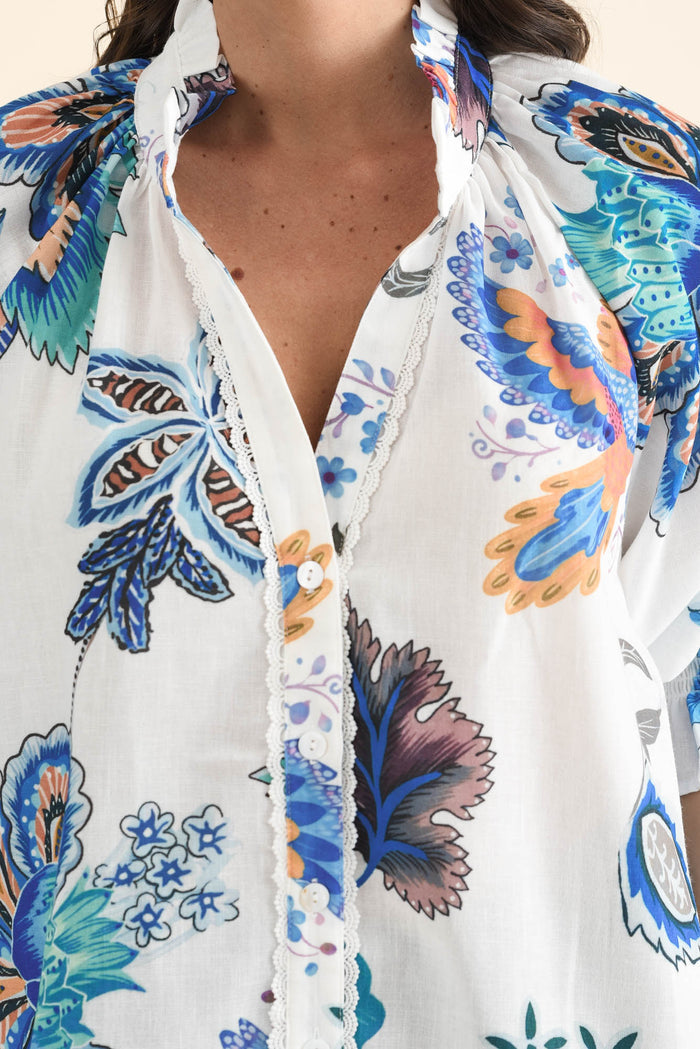Kelis Blue Garden Linen Blend Shirt,brunette model,Close up of outfit,alt text|model:MJ