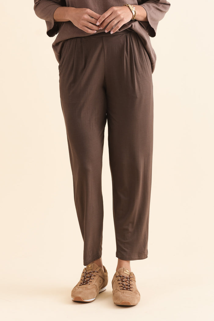 Kennedy Chocolate Stretch Pocket Pants,Front,Brunette model,alt text|model:Brontie