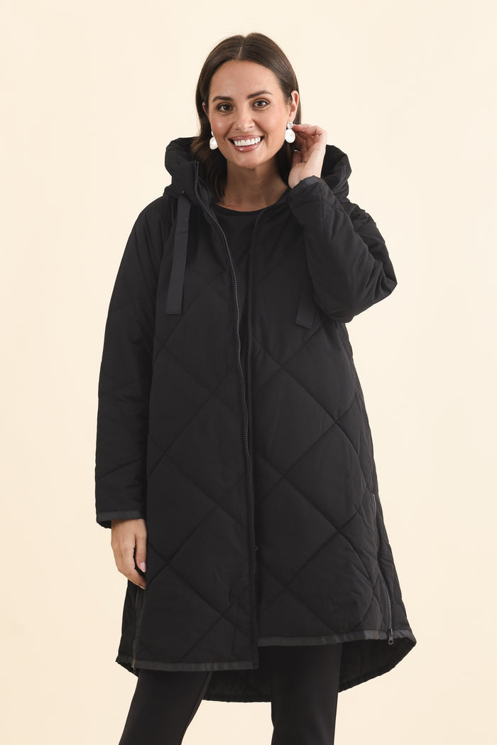 Koami Black Quilted Hooded Coat,Brunette model,alt text|model:MJ