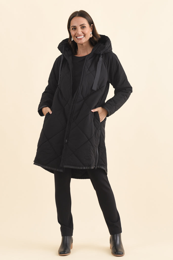 Koami Black Quilted Hooded Coat,Brunette model,alt text|model:MJ