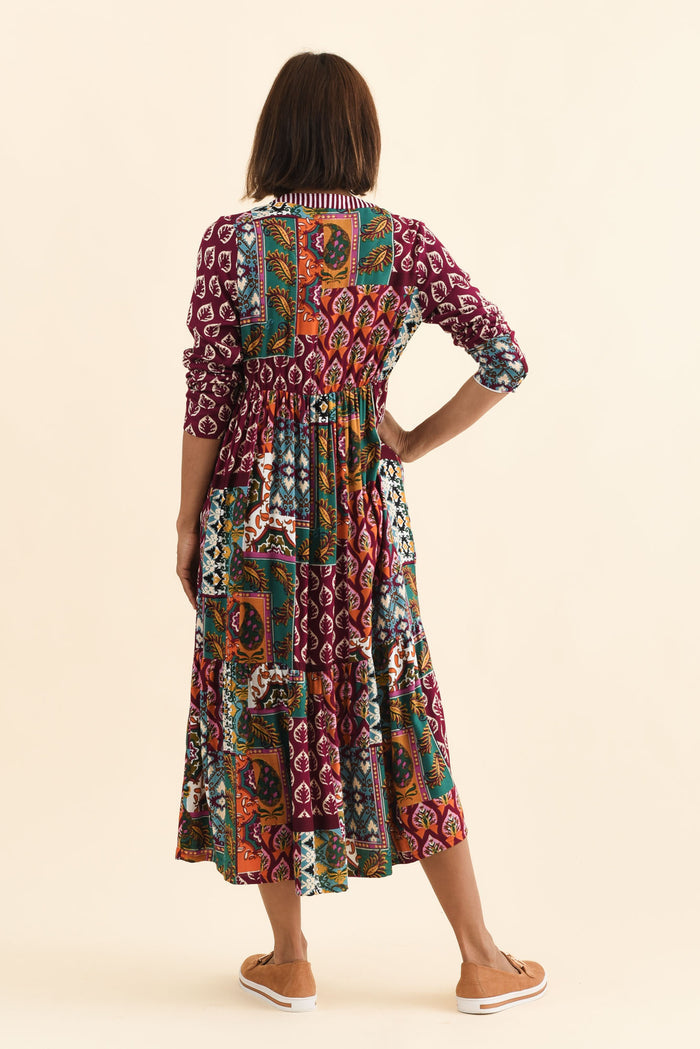 Lacala Purple Motif Button Dress,Brunette model,alt text|model:Cara