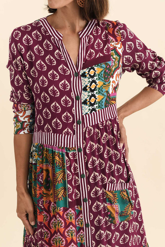 Lacala Purple Motif Button Dress,Brunette model,alt text|model:Cara