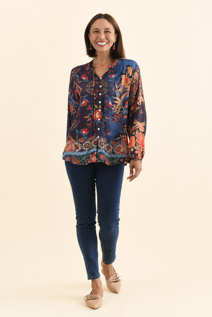 Laria Navy Botanical Button Top,Brunette model,alt text|model:Cara