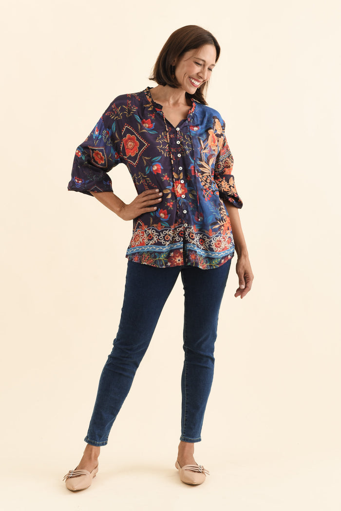 Laria Navy Botanical Button Top,Brunette model,alt text|model:Cara