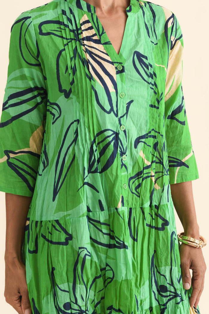 Larissa Green Lily Cotton Pleated Dress,Brunette model,alt text|model:Cara