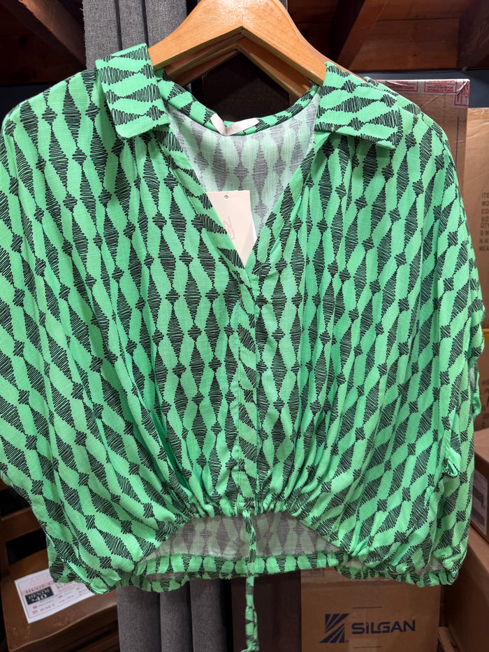 LEZ A LEZ PRINT BUTTON UP W FRONT TIE