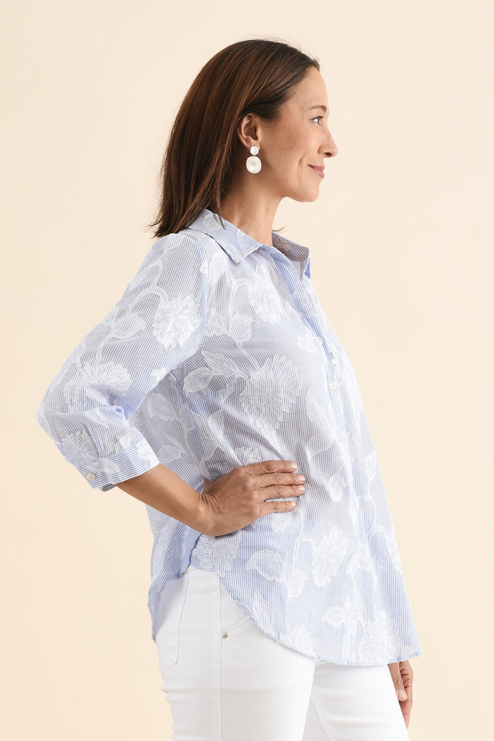 Lilah Blue Garden Cotton 3/4 Sleeved Shirt,Side,Brunette model,alt text|model:Cara