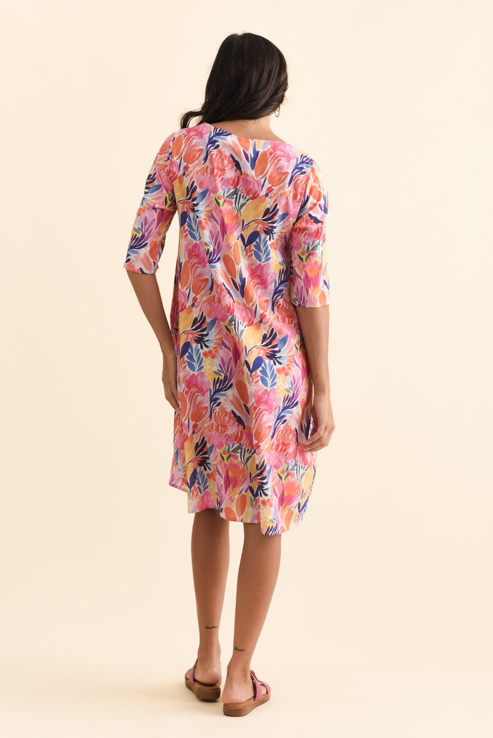 Lilibet Orange Flower Cotton Pocket Dress,Brunette model,alt text|model:Brontie