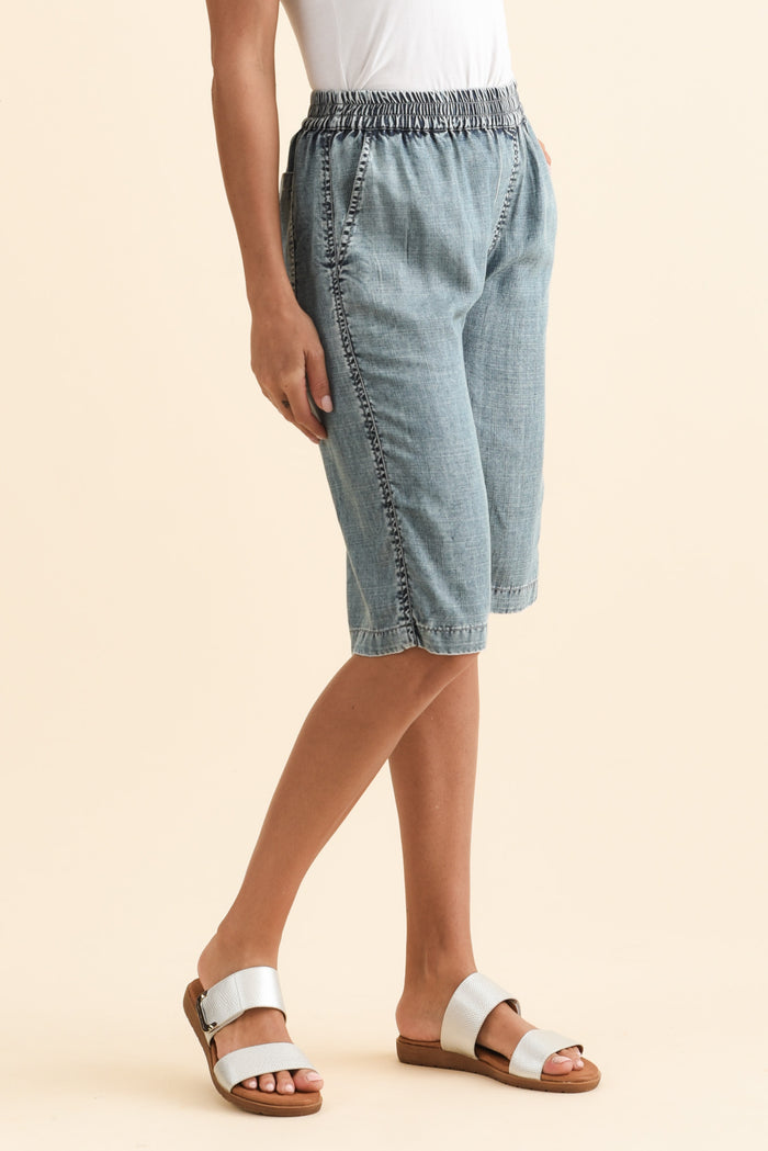 Lorna Blue Lyocell Pocket Shorts,Brunette model,alt text|model:Brontie