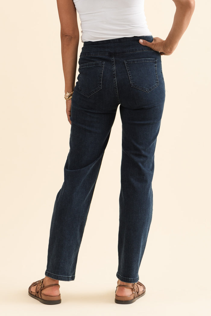 Mallory Dark Denim Stretch Jeans,Brunette model,alt text|model:Cara