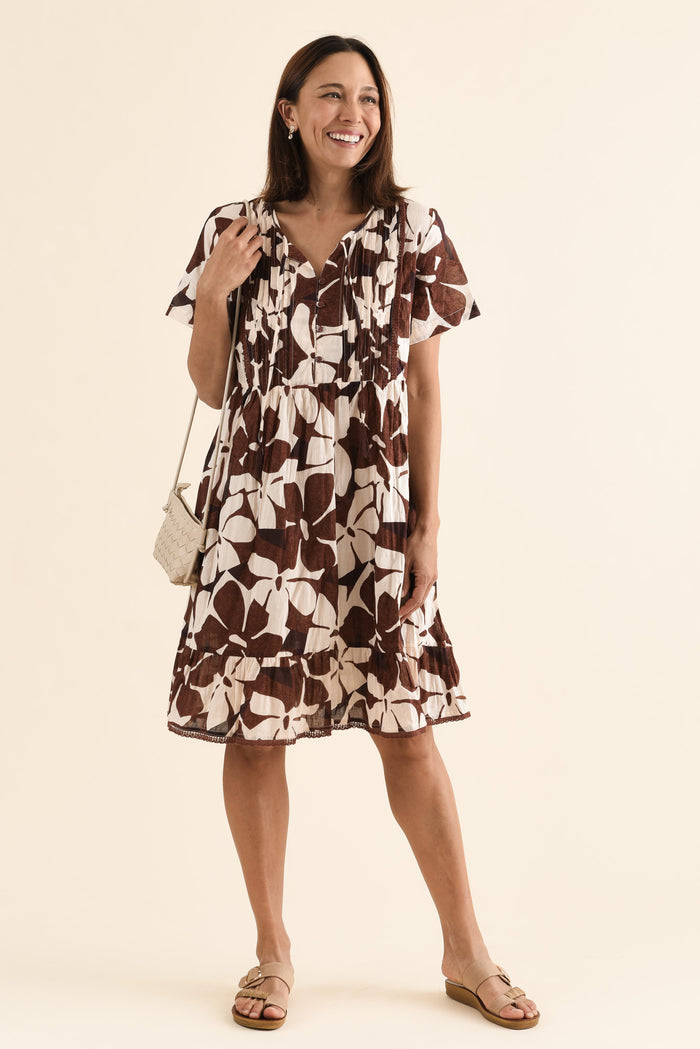Marisol Chocolate Garden Crinkle Cotton Dress,Front,Brunette model,alt text|model:Cara