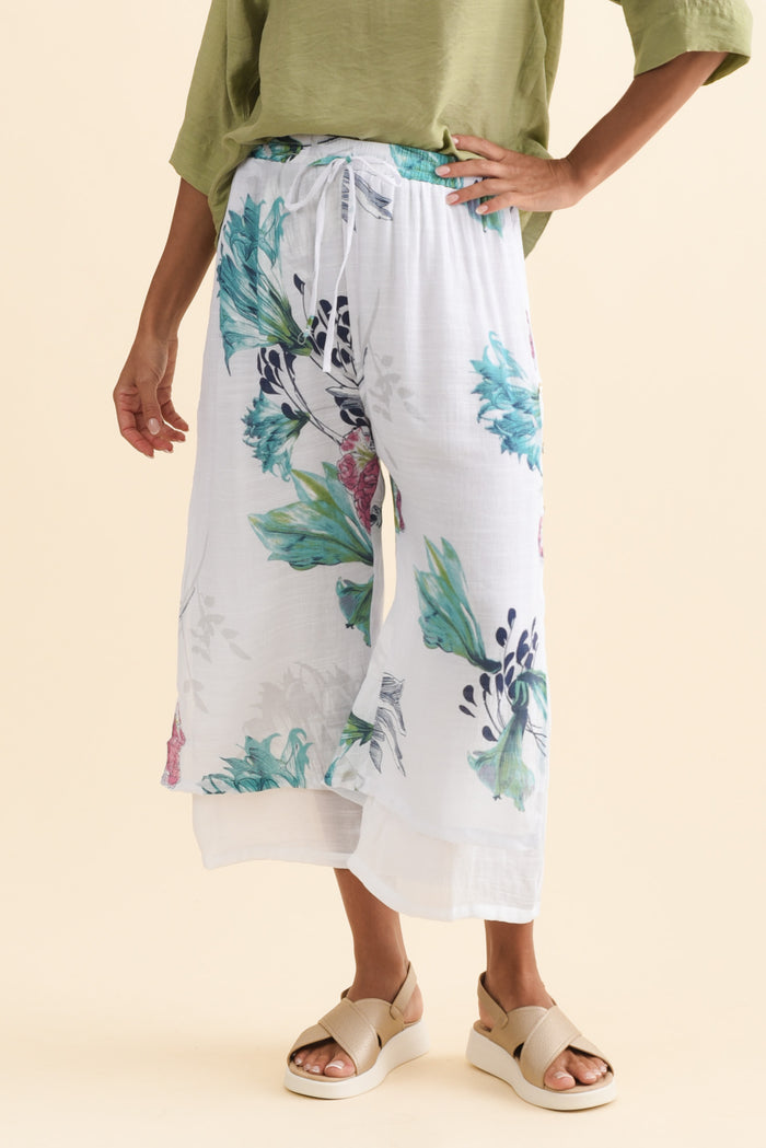 Max White Floral Layered Pants,Brunette model,alt text|model:Brontie