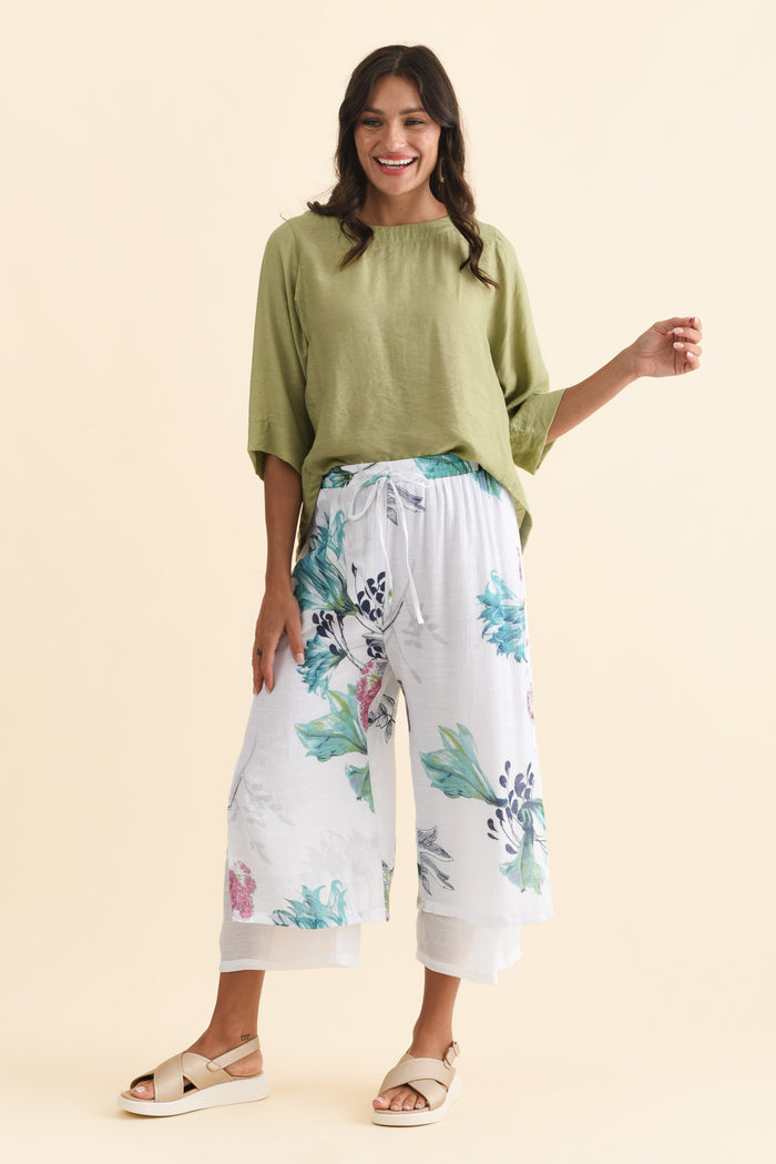 Max White Floral Layered Pants,Brunette model,alt text|model:Brontie