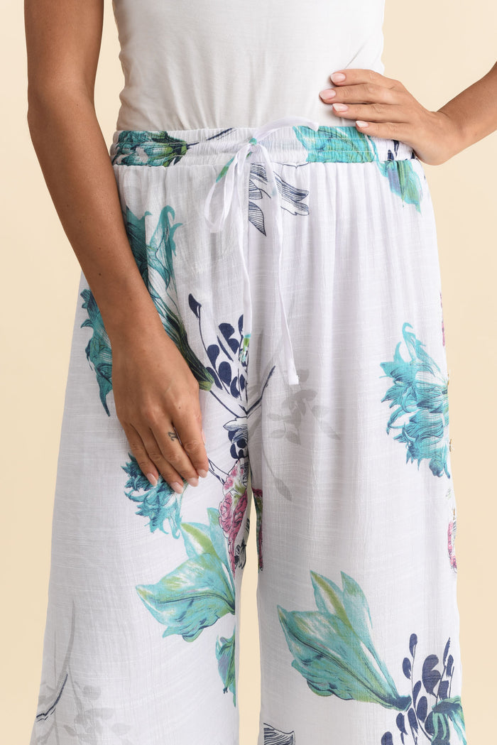 Max White Floral Layered Pants,Brunette model,alt text|model:Brontie