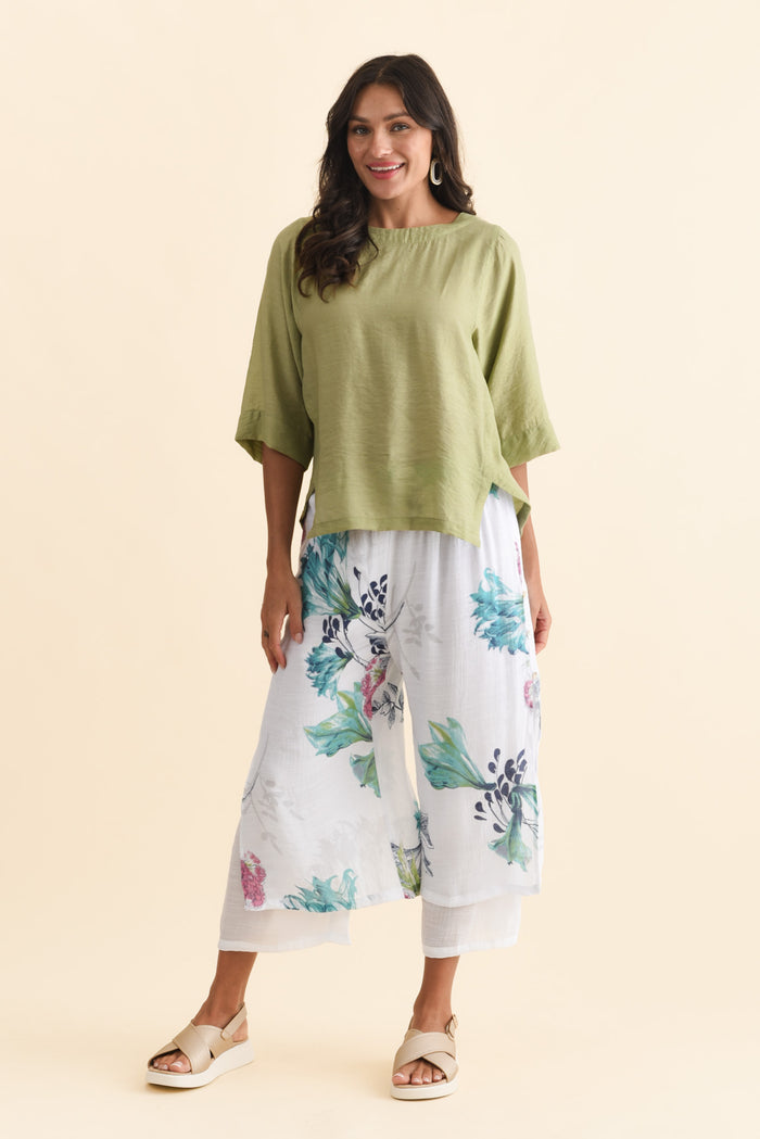 Max White Floral Layered Pants,Brunette model,alt text|model:Brontie